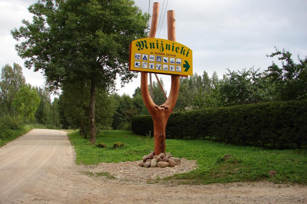 Kempings "Muiznieki" Renda Esterno foto